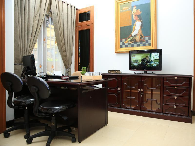 Puri Kusuma Guest House Selemadeg Exterior foto
