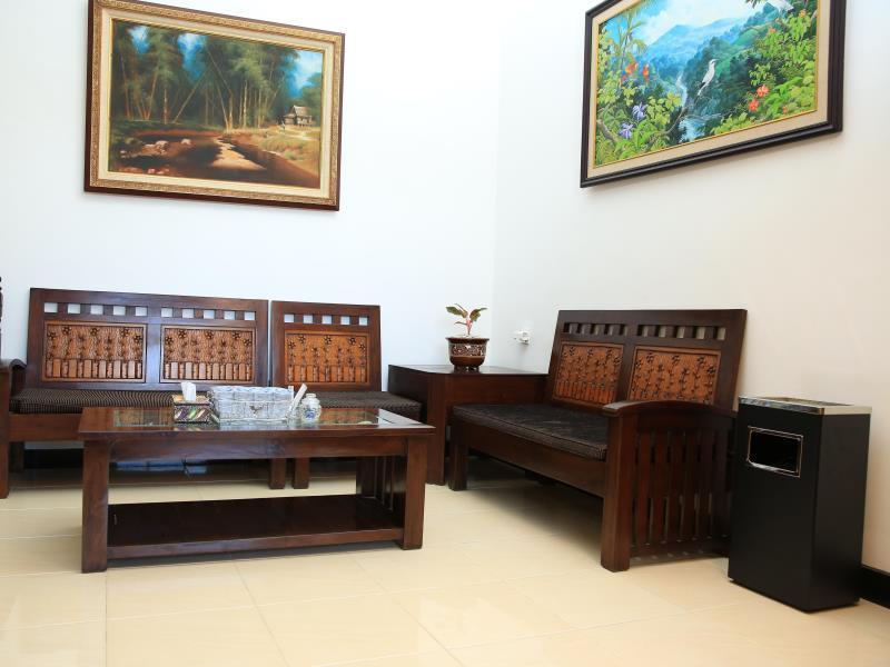 Puri Kusuma Guest House Selemadeg Exterior foto