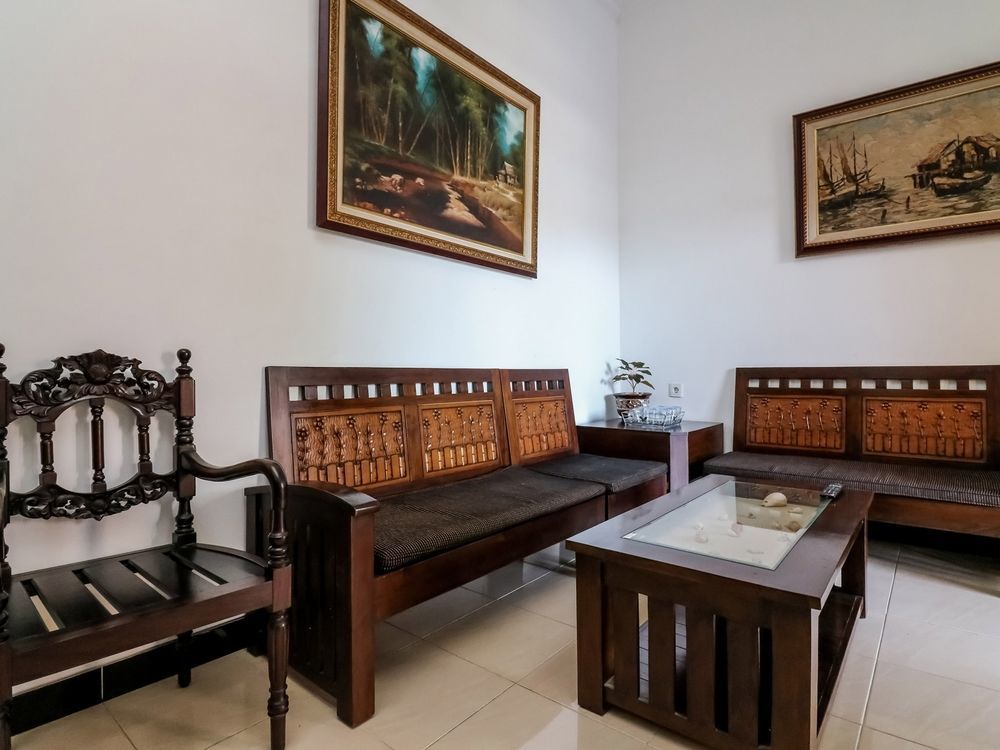 Puri Kusuma Guest House Selemadeg Exterior foto
